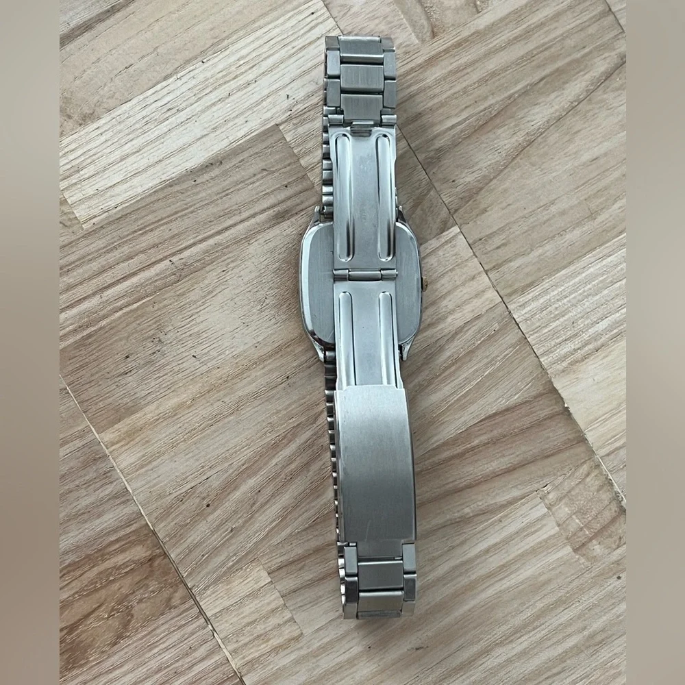Seiko Gold Plated Rare Vintage Dress Watch White Dial Stainless Bracelet Date